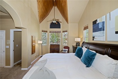 Welcome to an extraordinary custom-built mountain retreat where - photo 44