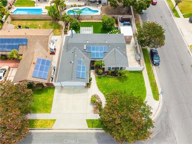 Perfectly positioned on a desirable corner lot, this beautifully - photo 45
