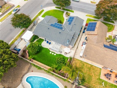 Perfectly positioned on a desirable corner lot, this beautifully - photo 49