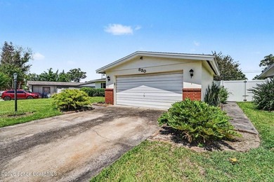 Welcome home to this well-maintained 3-bedroom, 2-bath residence - photo 3
