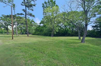 32 acres,3 Homes, 4 Septics,Carports, RVShop, Barns & PrivateLake - photo 4