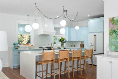 Incredible opportunity to own a beautifully renovated Sullivan's - photo 5