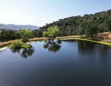 LocationProperty is located north of the CA-63 and CA-180 - photo 11