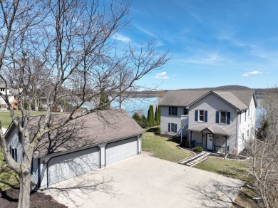 Lake Home For Sale in Hartford, Wisconsin