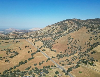LocationProperty is located north of the CA-63 and CA-180 - photo 13