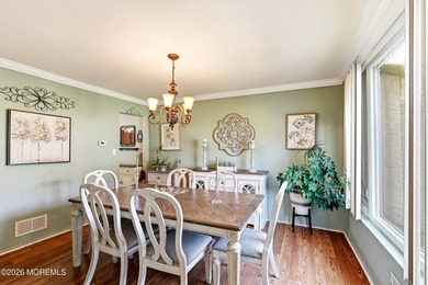 Welcome to this beautifully maintained 4-bedroom, 2.5-bath - photo 13