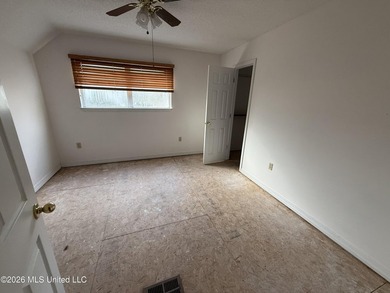 Welcome to this beautiful 3-bedroom, 2.5-bath home situated on 2 - photo 28