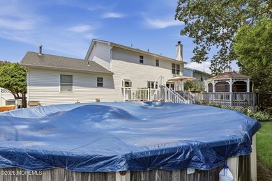 Welcome to this beautifully maintained 4-bedroom, 2.5-bath - photo 28