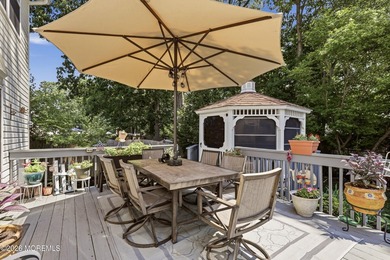 Welcome to this beautifully maintained 4-bedroom, 2.5-bath - photo 30