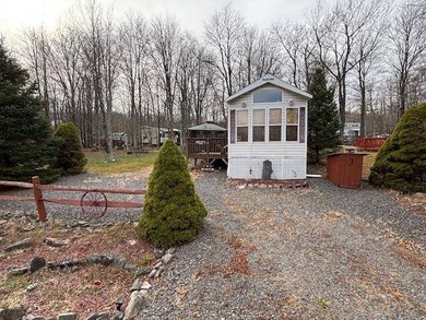 Eagle Lake Lot For Sale in Gouldsboro Pennsylvania