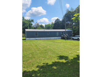 Move-in ready and just minutes from Lake Cumberland, this - photo 1