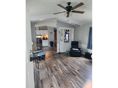 Move-in ready and just minutes from Lake Cumberland, this - photo 4