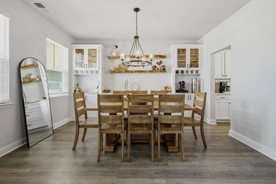 When the size of the price tag is smaller than the house and lot - photo 7