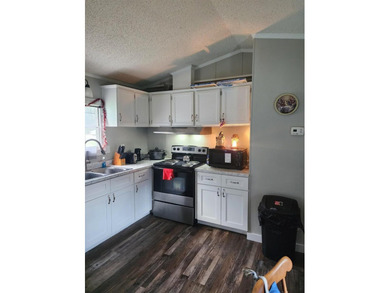 Move-in ready and just minutes from Lake Cumberland, this - photo 7