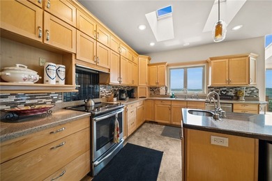 Private 11.08 acre Beaver Lake retreat with expansive lake views - photo 13