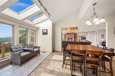 Private 11.08 acre Beaver Lake retreat with expansive lake views - photo 17