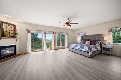 Private 11.08 acre Beaver Lake retreat with expansive lake views - photo 18