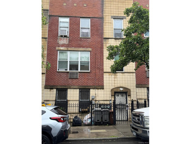 Located in the heart of Melrose, the South Bronx, 757 Elton Ave - photo 30