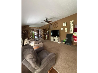 Charming Apple Valley residence on a generous half-acre lot - photo 5