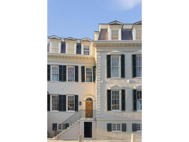 The Nathaniel Ingraham House, circa 1810, is a rare opportunity - photo 5