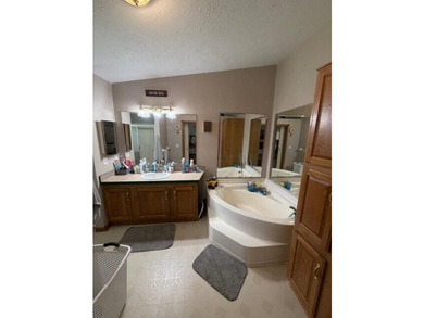 Charming Apple Valley residence on a generous half-acre lot - photo 10