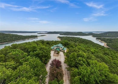 Private 11.08 acre Beaver Lake retreat with expansive lake views - photo 58