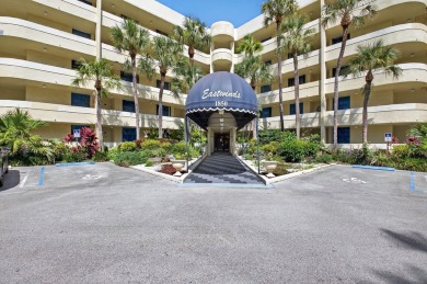 Lake Condo For Sale in Delray Beach, Florida