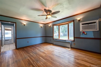 Rare opportunity to own this large, mid-block colonial with - photo 11