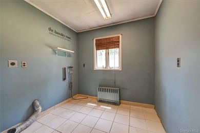 Rare opportunity to own this large, mid-block colonial with - photo 18