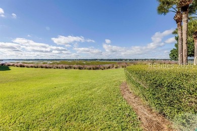 Beautifully maintained 2BR/2BA Newport villa with expansive - photo 19