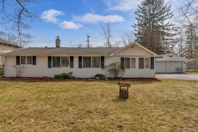 White Lake - Oakland County Home Sale Pending in Highland Michigan