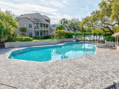 Beautifully maintained 2BR/2BA Newport villa with expansive - photo 23