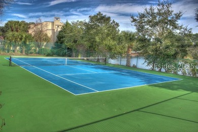 Beautifully maintained 2BR/2BA Newport villa with expansive - photo 25