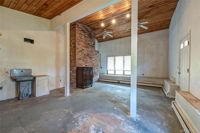 Rare opportunity to own this large, mid-block colonial with - photo 25
