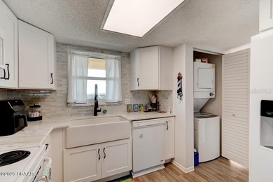 Absolutely stunning oceanfront 2 bedroom 2 bath condo offering - photo 7