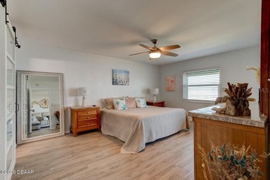 Absolutely stunning oceanfront 2 bedroom 2 bath condo offering - photo 8