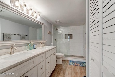 Absolutely stunning oceanfront 2 bedroom 2 bath condo offering - photo 10