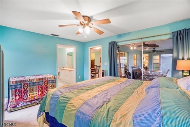 LOTS of Space! Located on an oversized 3-lot site, this - photo 13