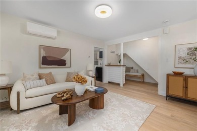 Experience the quintessential Newport lifestyle in this charming - photo 6