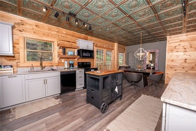 New custom log cabin on Sugar Mountain offering the perfect - photo 17