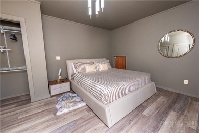 New custom log cabin on Sugar Mountain offering the perfect - photo 20