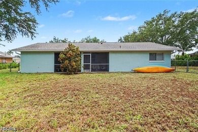 LOTS of Space! Located on an oversized 3-lot site, this - photo 23