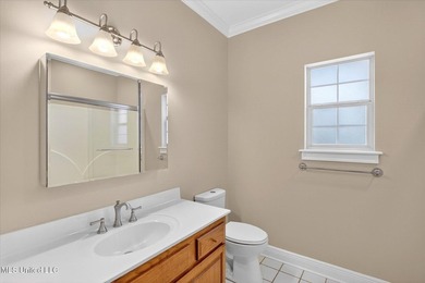 Beautiful home loaded with curb appeal, circular dive and side - photo 31