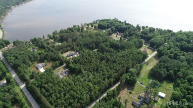 Beautiful 1+ acre lot close to Indian Lake and the Indian Lake