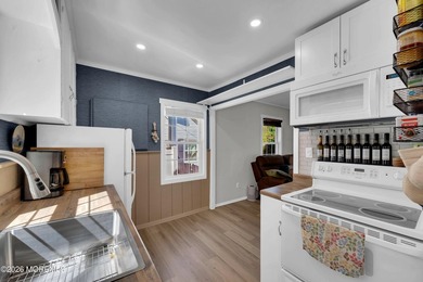Charming 2BR/1BA home in desirable New Egypt! This freshly - photo 8