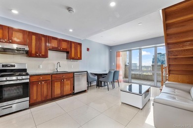 Duplex Penthouse 3 bedrooms condo unit in the heart of downtown - photo 1