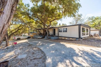 Canyon Lake Home For Sale in Canyon Lake Texas