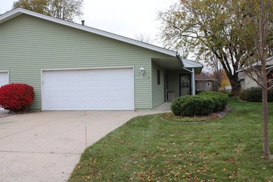Welcome home to comfortable, convenient, and carefree living in - photo 1