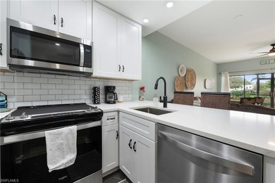 Welcome to resort-style living in the exclusive gated community - photo 3