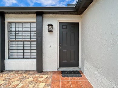 Virtually Staged. BEAUTIFULLY UPDATED & MOVE-IN READY! This - photo 4